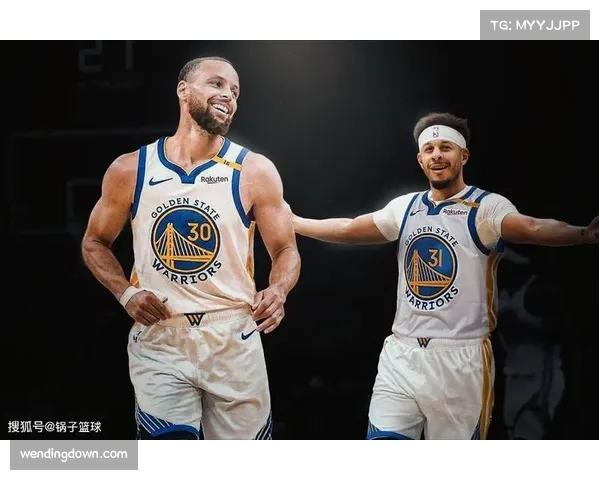 NBA焦点对决：雄鹿与勇士交锋，字母哥库里正面较量引关注